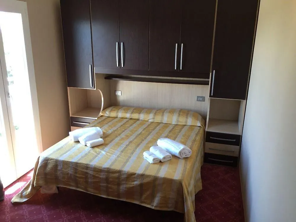 Hotel Miami 리도 디 사비오 3*,